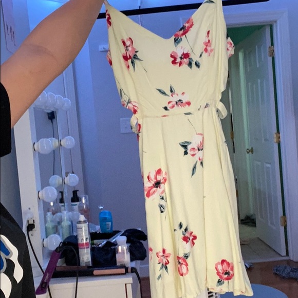 Summer dress!!! - Picture 1 of 2